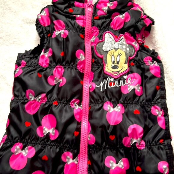 Beautiful Disney Minnie Mouse Winter Vest - Size 2T - Picture 1 of 9